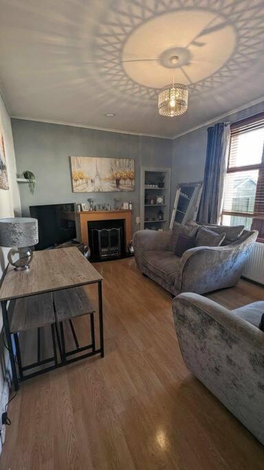 Lovely 2 Bedroom Apartment In Heart Of Dundee Luaran gambar